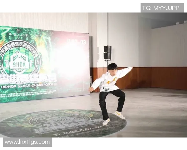 南京街舞队速度对比独家揭秘：谁才是舞台上的闪电之王